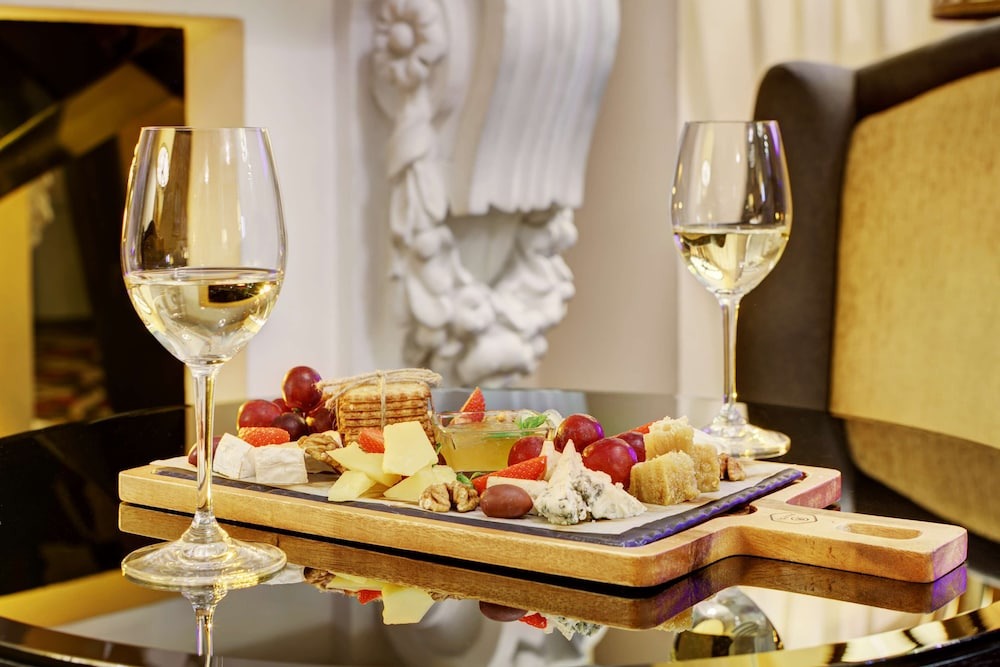 هتل هیلتون مسکو لنینگرادسکایا